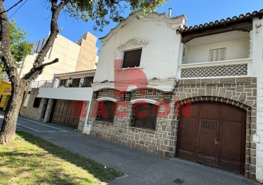 Venta Casa Av. Belgrano 1500