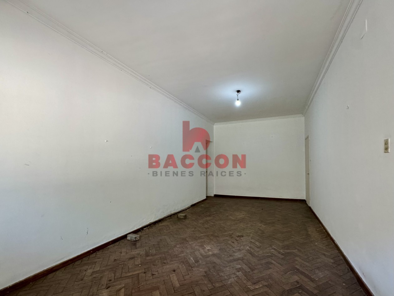 Venta Casa - Zona Centro (A Reciclar)