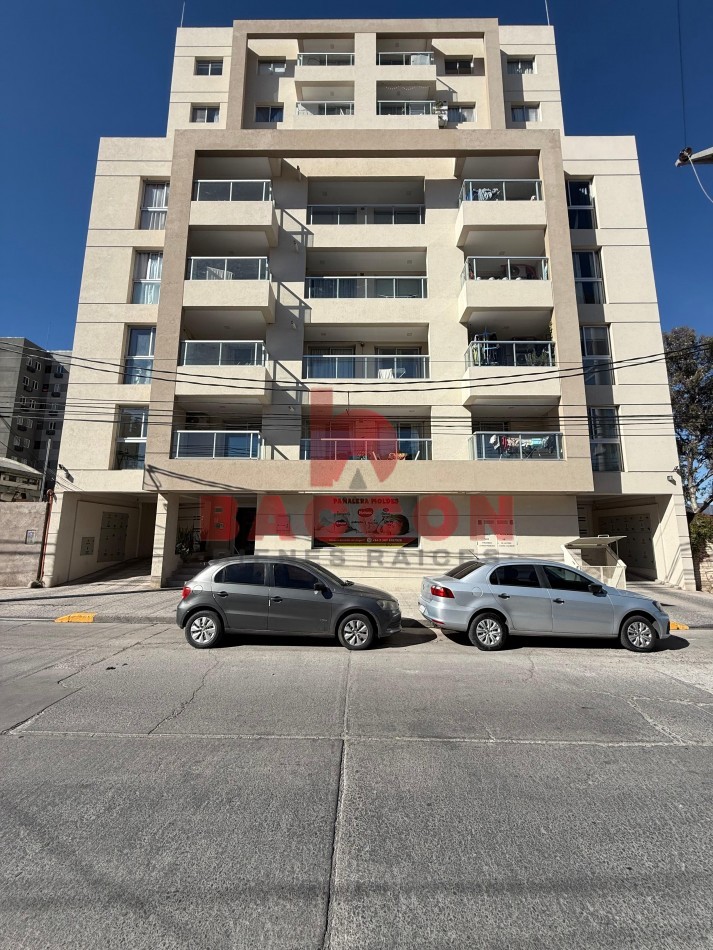 Venta Departamento 20 de Febrero al 1100