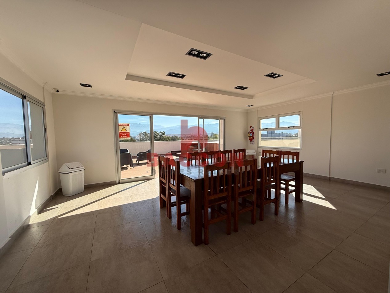 Venta Departamento 20 de Febrero al 1100