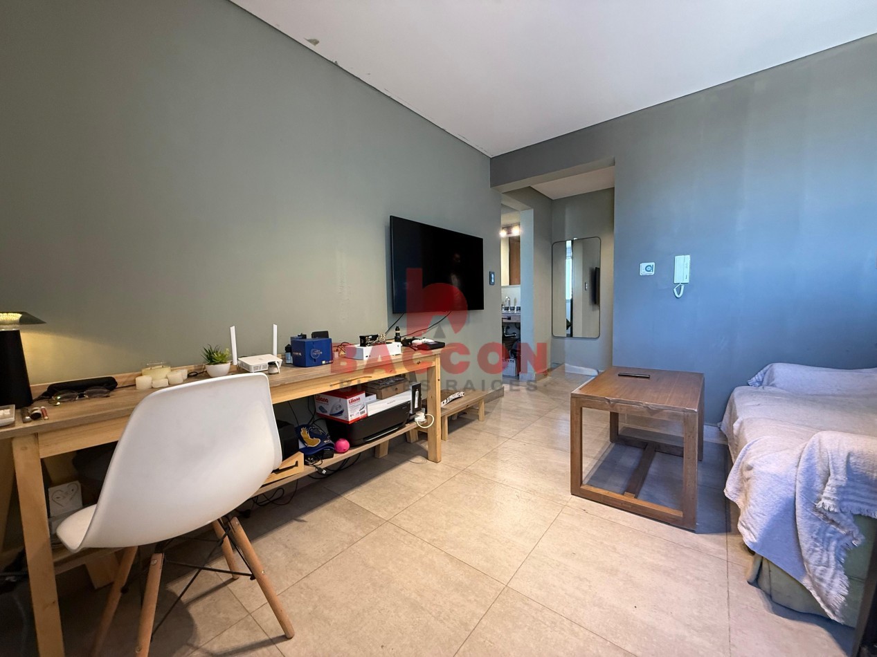 Venta Departamento 20 de Febrero al 1100