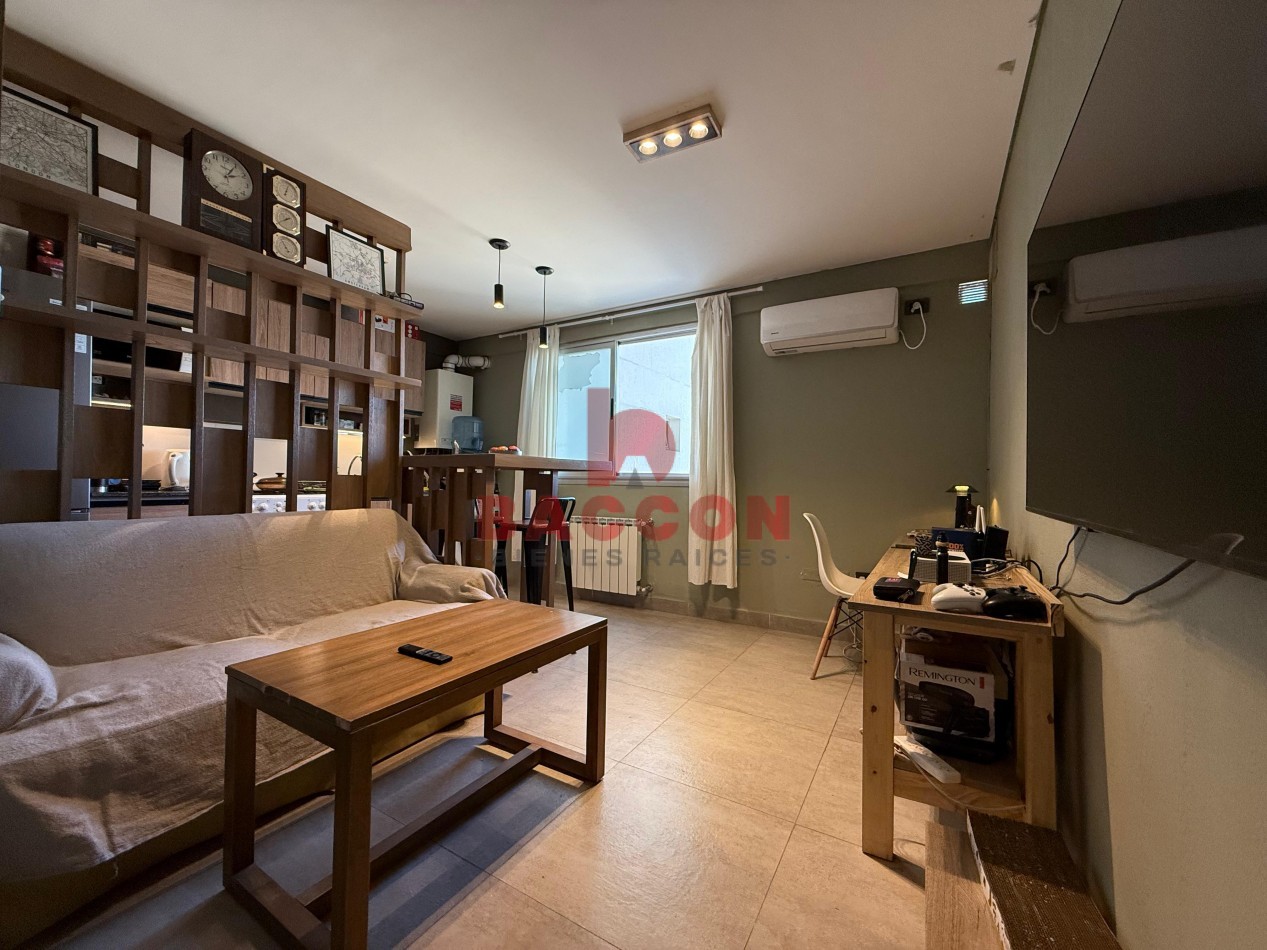 Venta Departamento 20 de Febrero al 1100
